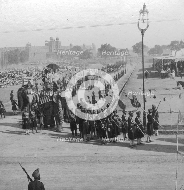 Maharajahs rounding Jumma Muisjid, Delhi, India, 1913.Artist: HD Girdwood