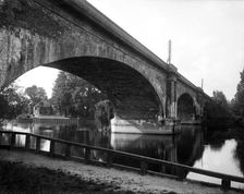 Maidenhead Railway Bridge, Berkshire, 1880s. Artist: Henry Taunt
