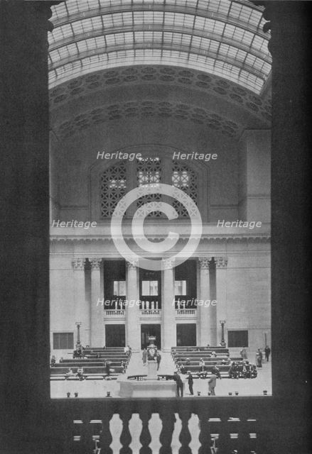 Main waiting room, Chicago Union Station, Illinois, 1926. Artist: Unknown.