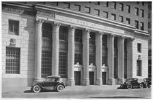Main entrance to the Bank of Italy, Los Angeles, California, 1924