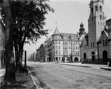 Main St., Racine, Wis., c1899. Creator: Unknown
