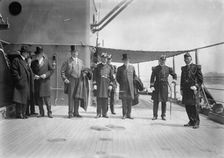 MAINE Mon't comm'ee [Monument Committee] on WYOMING, W.R. Hears[t], J.W. Keller..., 1913. Creator: Bain News Service