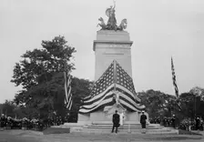 MAINE Monument, 1913. Creator: Bain News Service