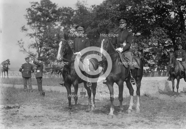 Maj. F. W. Sladen & Lt. H.D. Higley, 1926. Creator: Bain News Service.