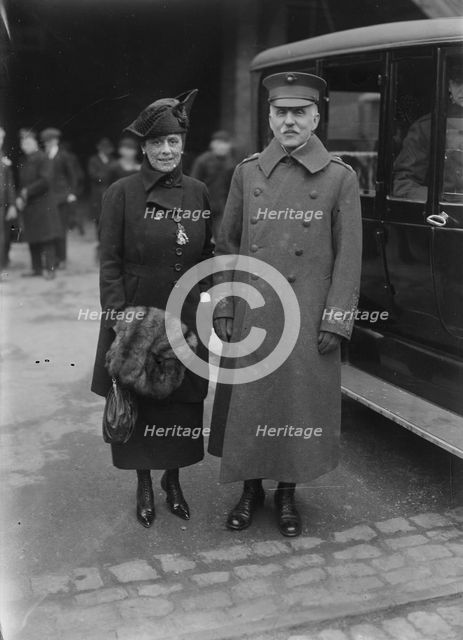 Maj. Gen. Barnett & wife, 1918. Creator: Bain News Service.