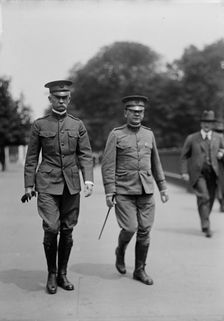 Maj. James J. Mayes, U.S.A., right, with Brig. Gen. Crozier, 1917. Creator: Harris & Ewing