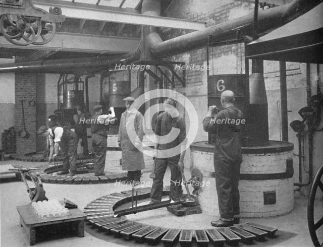'Making Fryotype Printing Metal in the London Foundry', 1919. Artist: Unknown.
