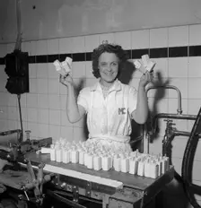 Making ice lollies during the heat wave, Stockholm, Sweden 24th July 1943. Creator: Karl Sandels