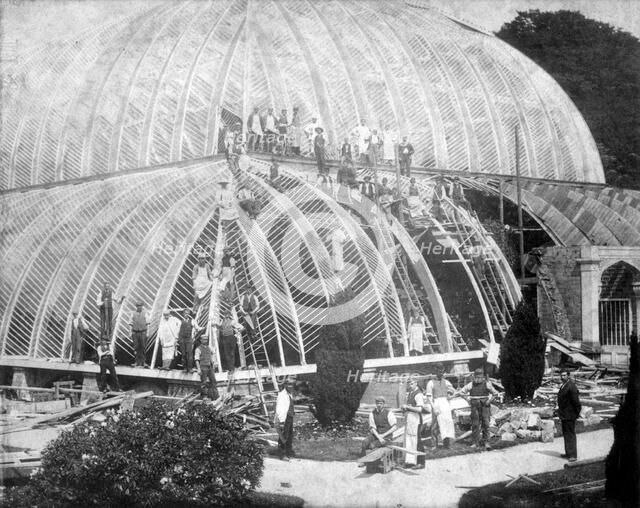 Making repairs to the Great Conservatory at Chatsworth, Derbyshire, late 19th century. Artist: Unknown