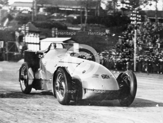 Malcolm Campbell in Bluebird, 1928. Artist: Unknown