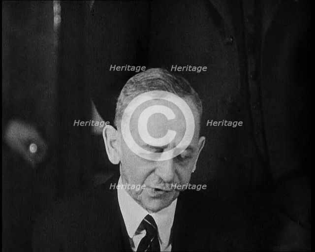 Male American Civilian Giving Expert Analysis in Court During the Lindbergh's Kidnapping...1930. Creator: British Pathe Ltd.