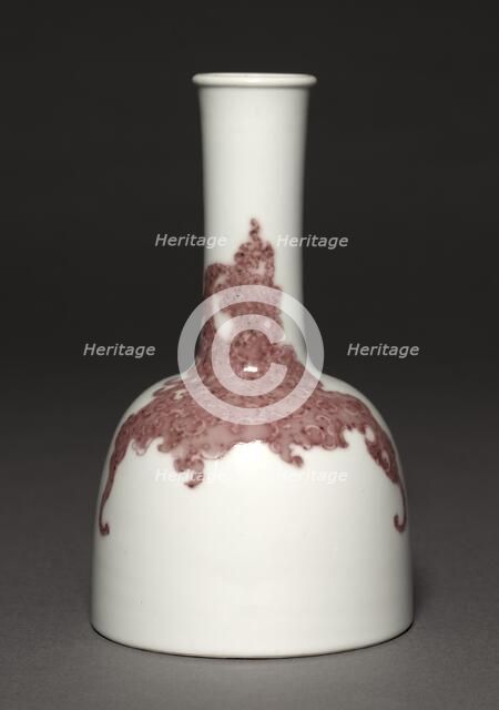 Mallet-Shaped Bottle with Phoenixes, 1662-1722. Creator: Unknown.