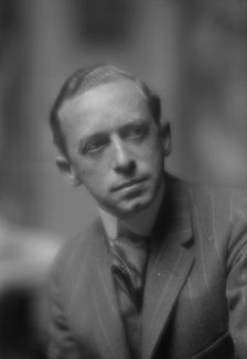 Mallinson, H.R., Mr., portrait photograph, 1913 Apr. 3. Creator: Arnold Genthe