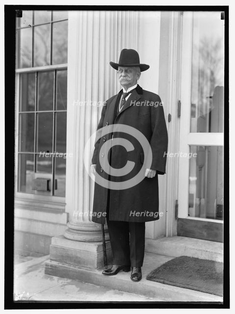 Man At White House, Washington, D.C., between 1913 and 1917. Creator: Harris & Ewing.