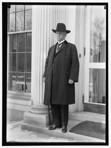 Man At White House, Washington, D.C., between 1913 and 1917. Creator: Harris & Ewing