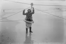 Man demonstrating ship rescue apparatus, 1919. Creator: Bain News Service