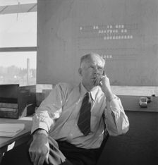 Manager of mobile unit (FSA), on day camp opened..., Merrill, Klamath County, Oregon, 1939. Creator: Dorothea Lange