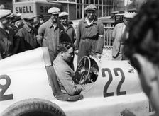 Manfred von Brauchitsch in a Mercedes-Benz, French Grand Prix, Montlhéry, 1934