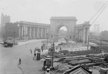 Manhattan Bridge, between c1915 and c1920. Creator: Bain News Service