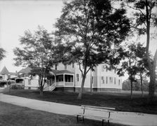 Manhanset Cottage, Shelter Island, N.Y., between 1900 and 1905. Creator: Unknown