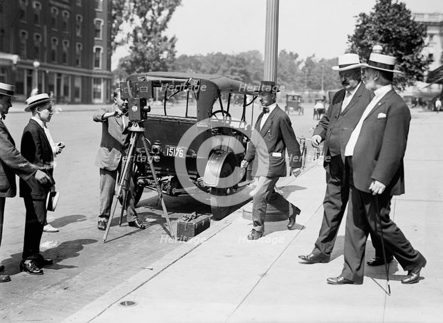 Mann, James R., Rep. from Illinois, 1897-1922. with Senator Penrose, 1914. Creator: Harris & Ewing.