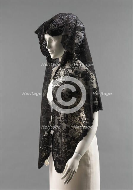Mantilla, European, third quarter 19th century. Creator: Unknown.