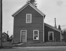 Many of those dependent on the mill have turned back to..., Sandpoint, Bonner County, Idaho, 1939. Creator: Dorothea Lange