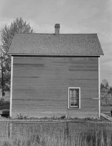 Many of those dependent on the mill have turned back to..., Sandpoint, Bonner County, Idaho, 1939. Creator: Dorothea Lange
