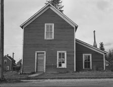 Many of those dependent on the mill have turned back to..., Sandpoint, Bonner County, Idaho, 1939. Creator: Dorothea Lange
