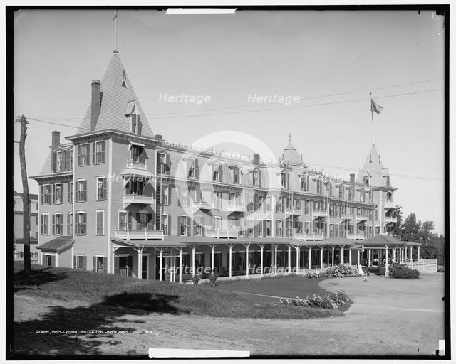 Maplewood Hotel i.e. House and lawn, Maplewood, N.H., between 1900 and 1915. Creator: Unknown.