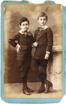 Marcel and Robert Proust as children