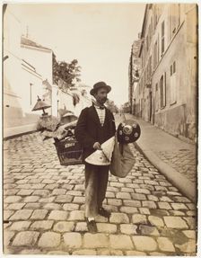 Marchand abat-jours, 1899/1900. Creator: Eugene Atget