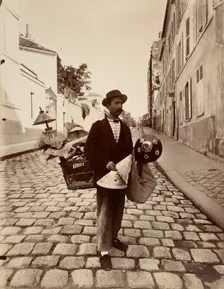 Marchand d'Abat-Jours, 1901. Creator: Eugene Atget