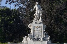 Marble statue of Mozart erected in 1896, in the Burggarten in Vienna, Austria, 2022. Creator: Ethel Davies
