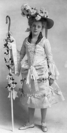 Margaret Preston Draper, c1903. Creator: Frances Benjamin Johnston