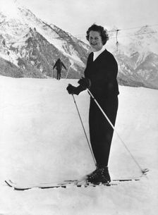 Margaret Thatcher skiing in 1962