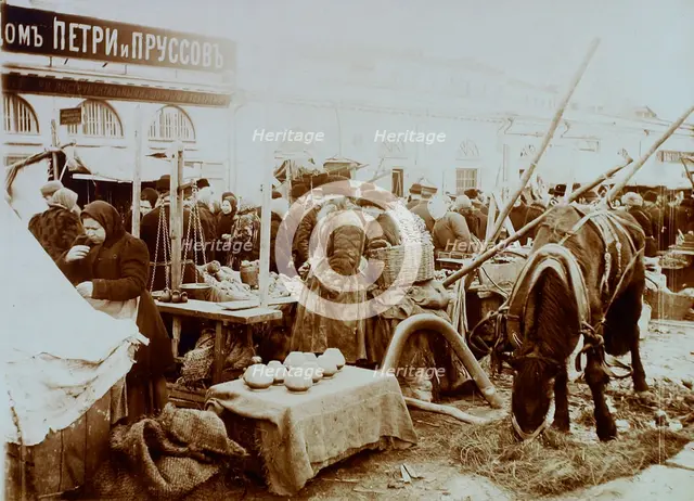 Market on the Moskvoretskaya Embankment, Moscow, Russia, 1911. Artist: Unknown
