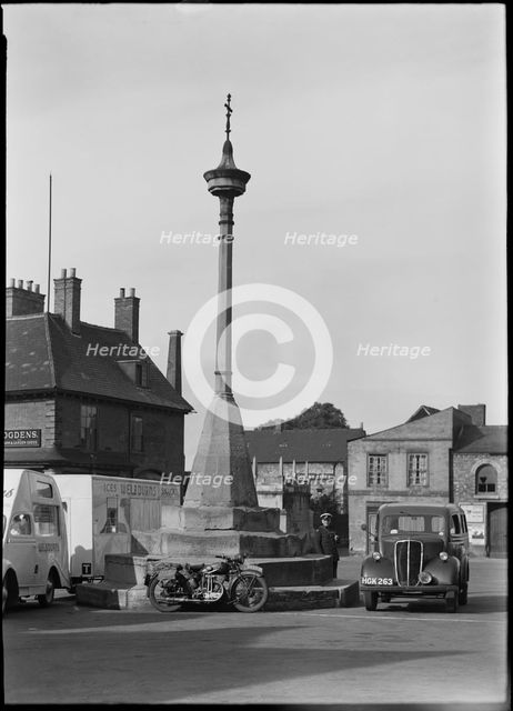 Market Cross, Market Place, Grantham, South Kesteven, Lincolnshire, c1950. Creator: Herbert Felton.