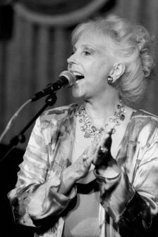 Marion Montgomery, Pizza on The Park, Hyde Park, London, 1999. Creator: Brian Foskett