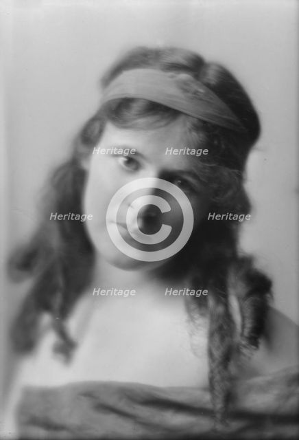 Marion Morgan dancer, portrait photograph, between 1914 and 1927. Creator: Arnold Genthe.