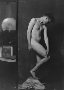 Marion Morgan dancer, portrait photograph, between 1914 and 1927. Creator: Arnold Genthe