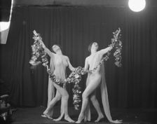 Marion Morgan dancers, between 1914 and 1927. Creator: Arnold Genthe