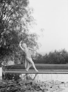 Marion Morgan dancers, between 1914 and 1927. Creator: Arnold Genthe