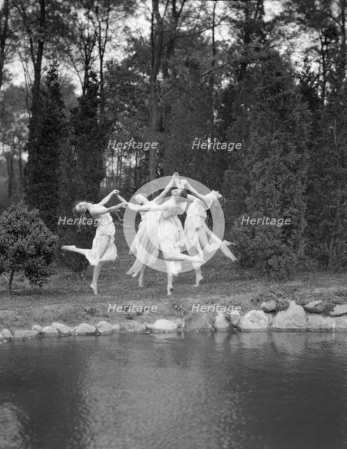 Marion Morgan dancers, between 1914 and 1927. Creator: Arnold Genthe.