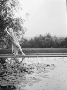 Marion Morgan dancers, between 1914 and 1927. Creator: Arnold Genthe