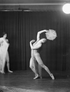 Marion Morgan dancers, between 1914 and 1927. Creator: Arnold Genthe