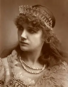 Marion Hood, British soprano opera and musical theatre singer, 1884. Artist: St James's Photographic Co