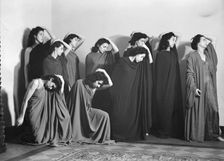 Maria Theresa Duncan and dancers, between 1911 and 1942. Creator: Arnold Genthe