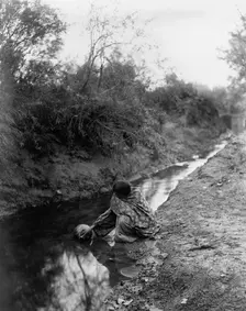 Maricopa water girl, c1907. Creator: Edward Sheriff Curtis
