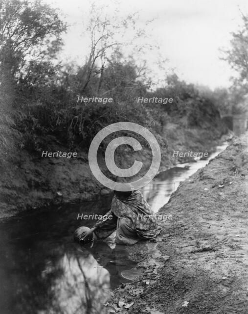 Maricopa water girl, c1907. Creator: Edward Sheriff Curtis.